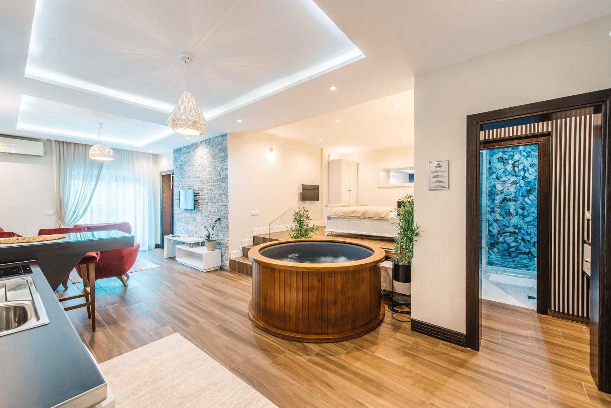 Padam Hotel & Spa 울친 외부 사진