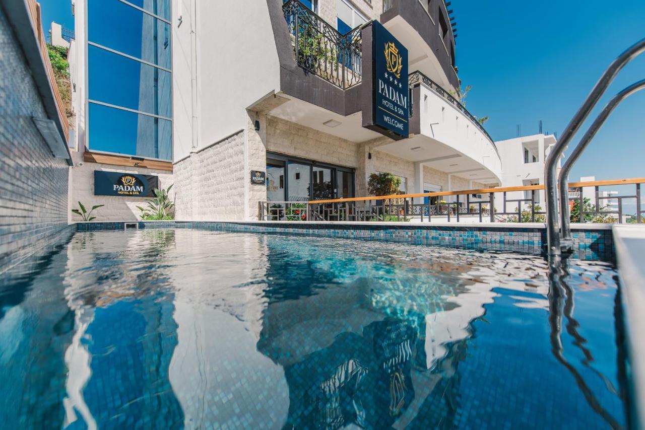 Padam Hotel & Spa 울친 외부 사진