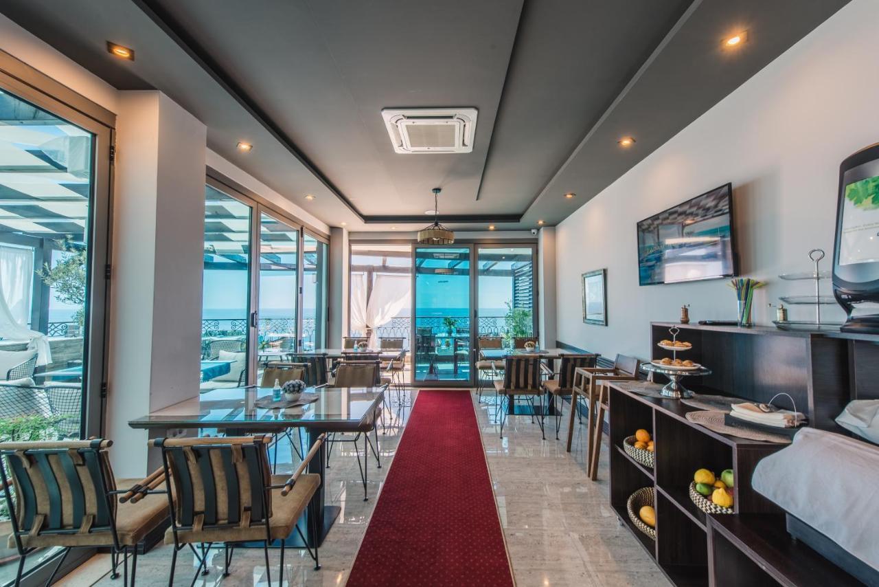 Padam Hotel & Spa 울친 외부 사진