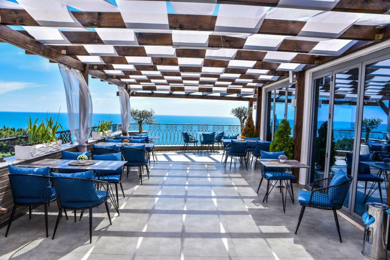 Padam Hotel & Spa 울친 외부 사진