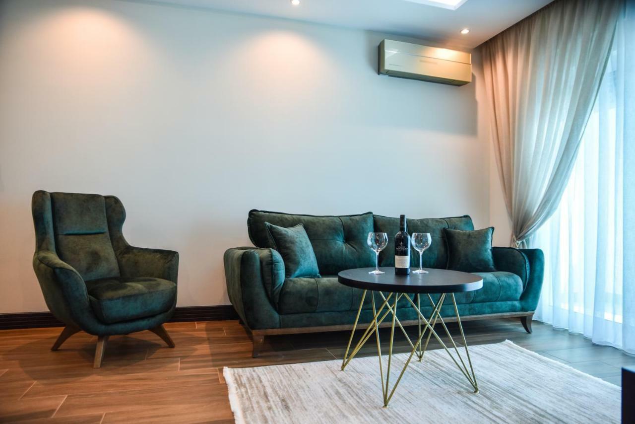 Padam Hotel & Spa 울친 외부 사진
