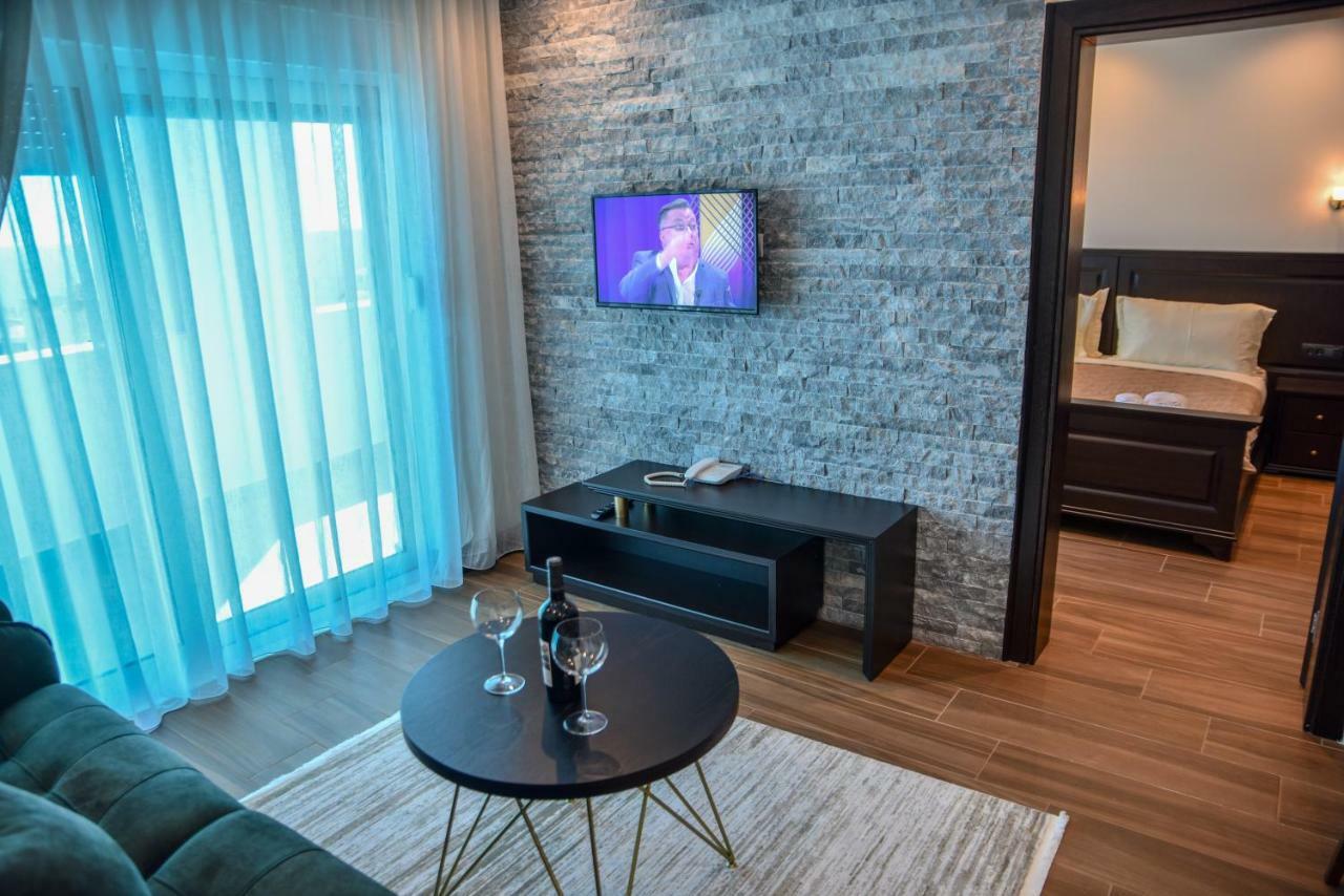 Padam Hotel & Spa 울친 외부 사진