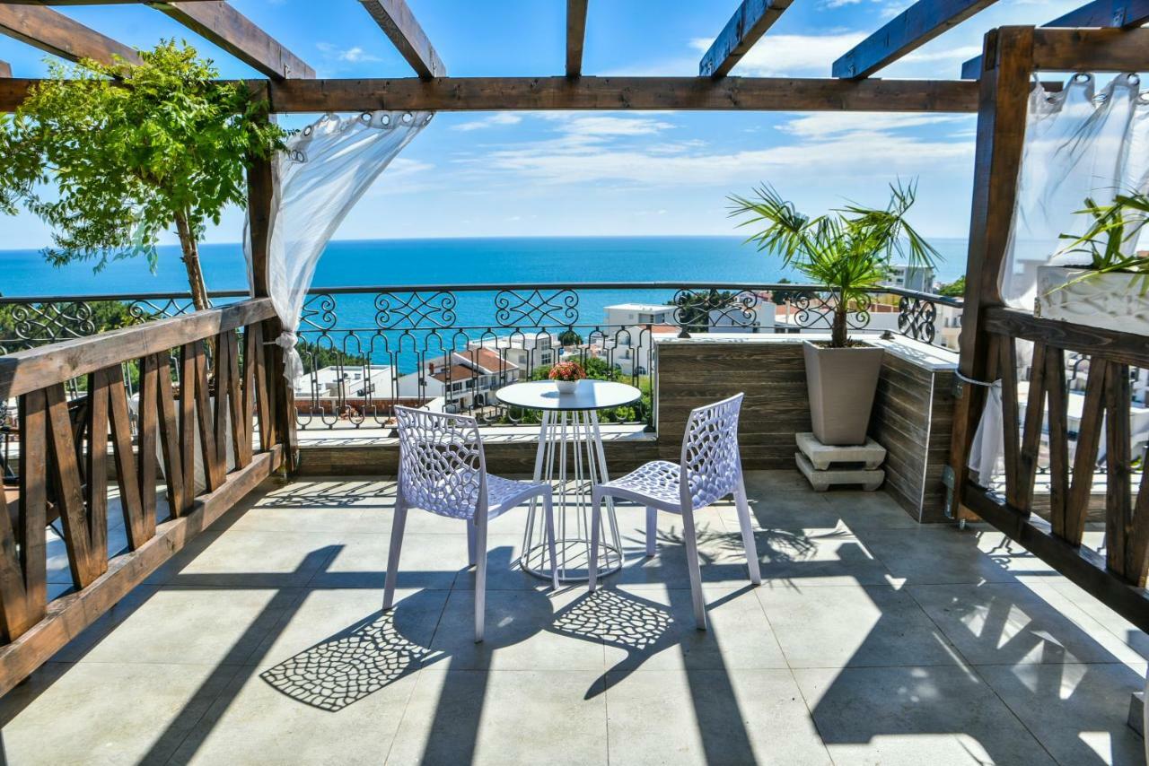 Padam Hotel & Spa 울친 외부 사진