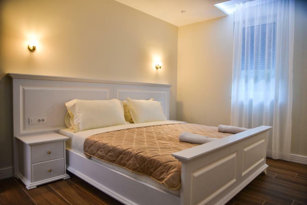 Padam Hotel & Spa 울친 외부 사진